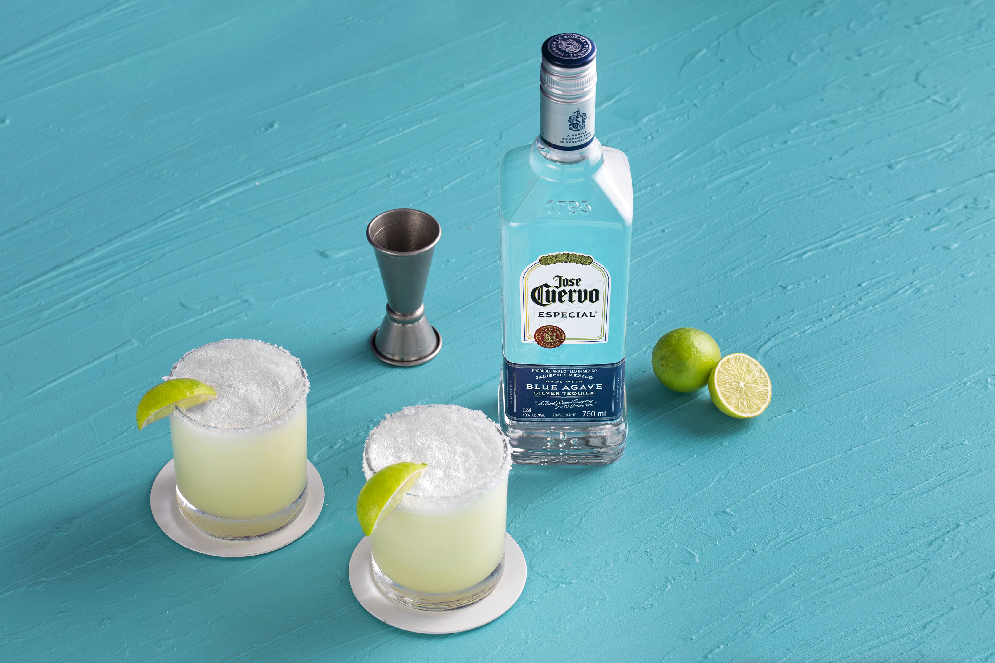 ¿Cuervo Lemon o Frozen Margarita? Cócteles de entretiempo con JOSÉ CUERVO Fearless